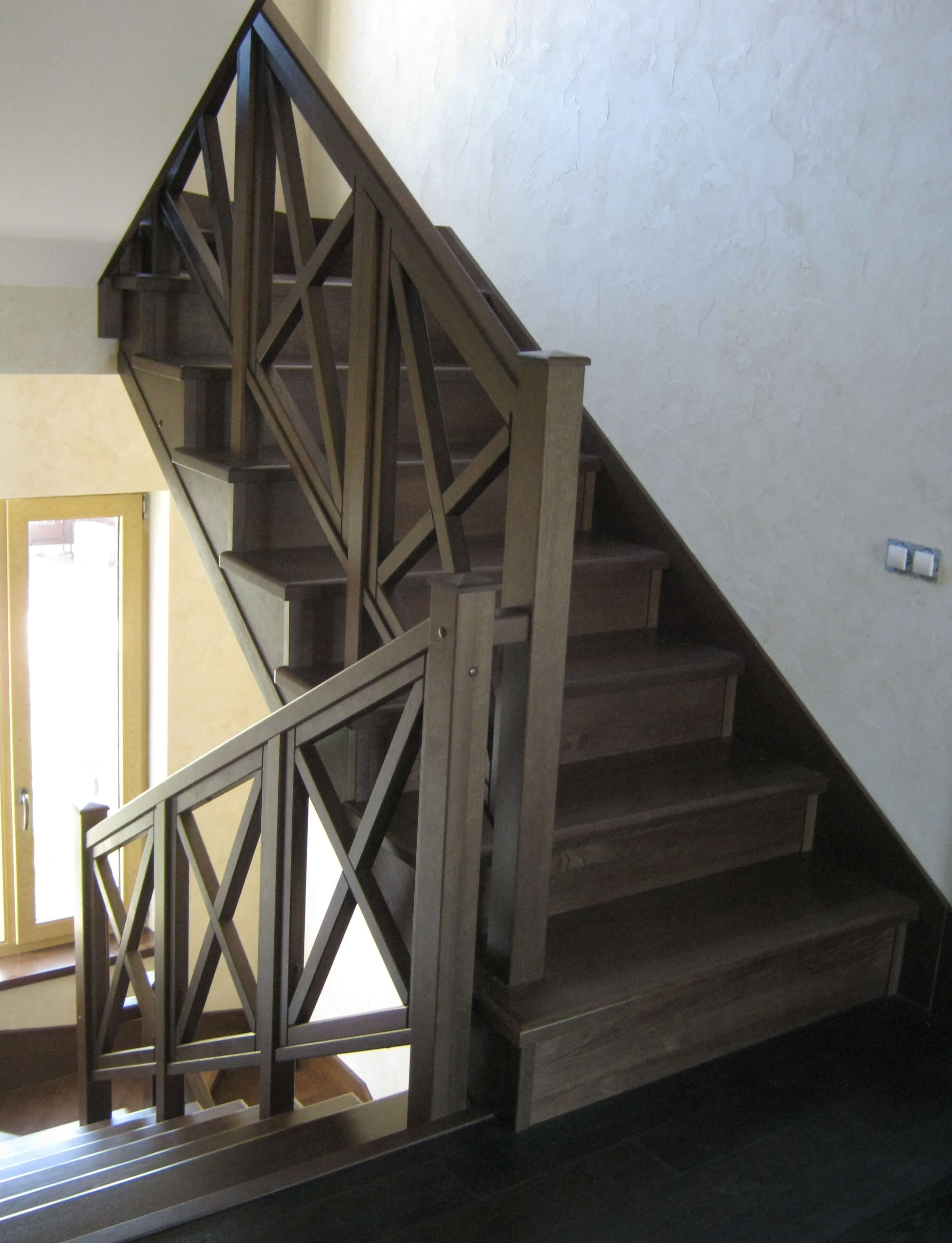 Лестница на бетоне из дуба