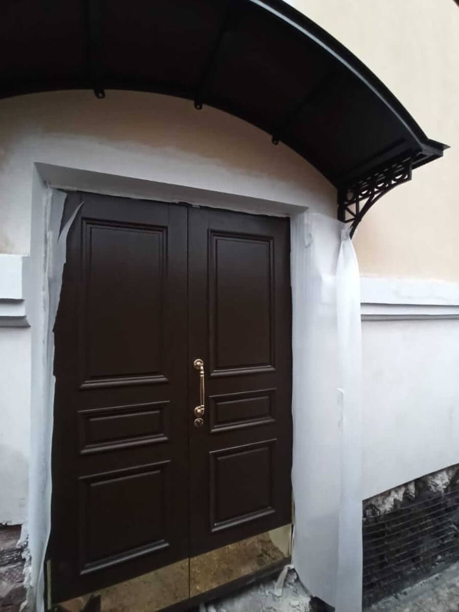 Дверь КГИОП, Выборг, Краснофлотская 6