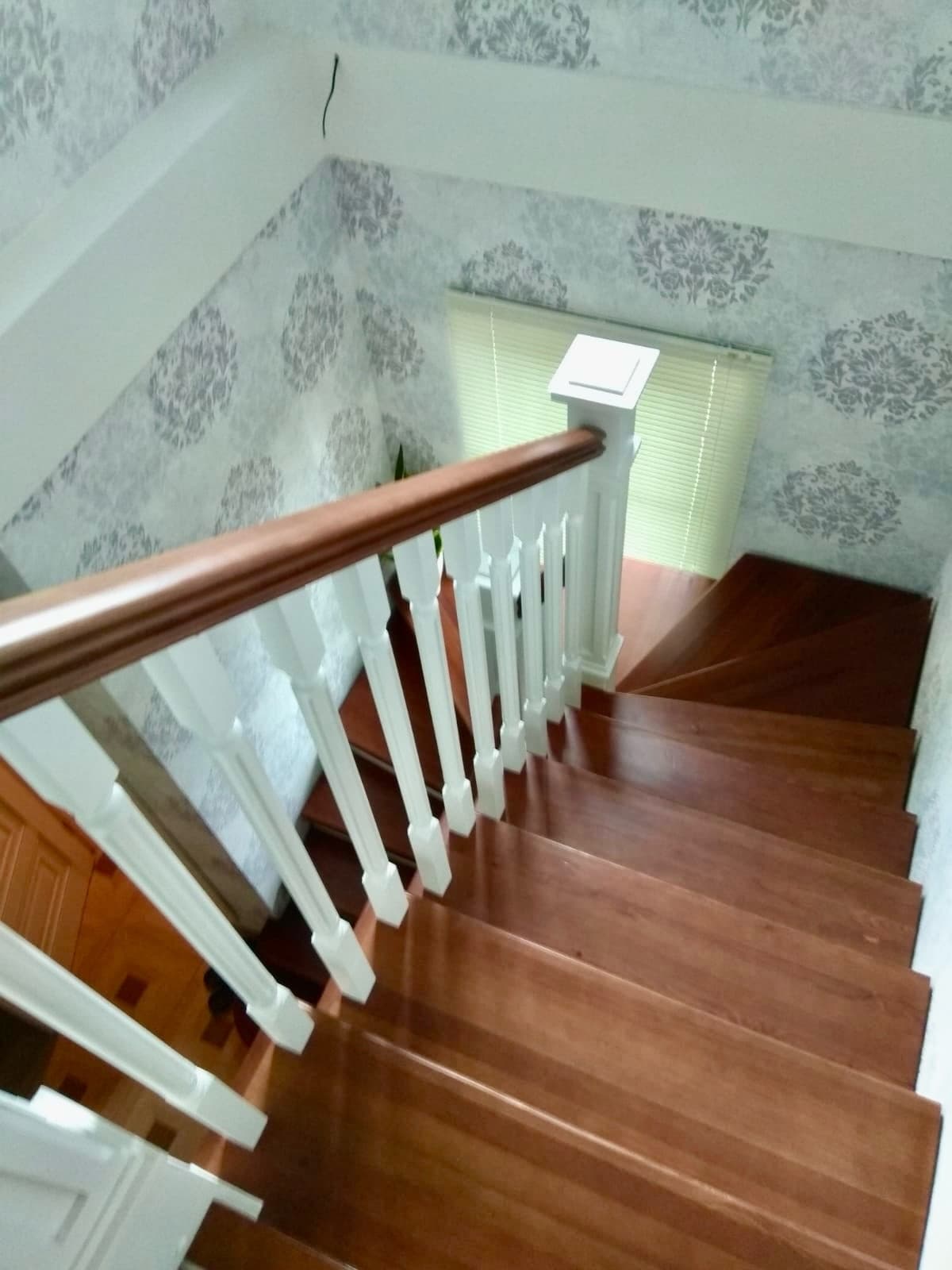 Лестница из лиственницы